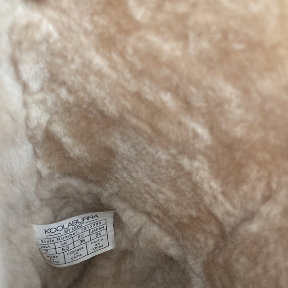 NWOT Koolaburra/UGG light brown suede boots, size 7. Bought at Nordstrom 11/23. - Picture 8 of 9